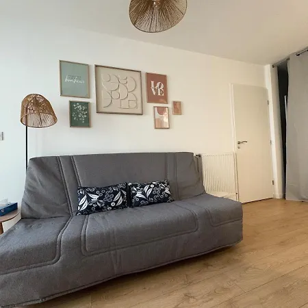 Sea Side - Maloe - *