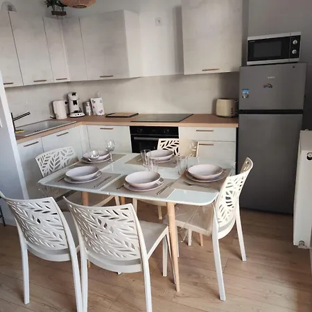 Sea Side - Maloe - Apartment *