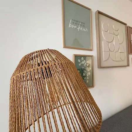 Sea Side - Maloe - Apartment *