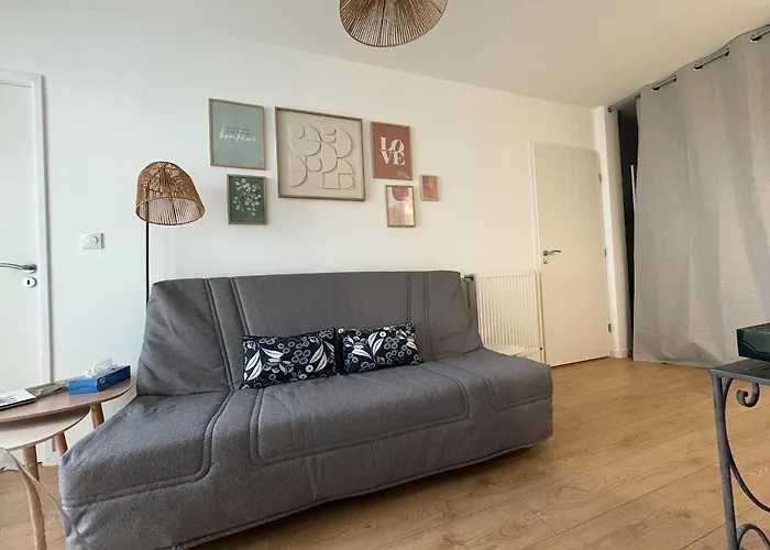 Sea Side - Maloe - *